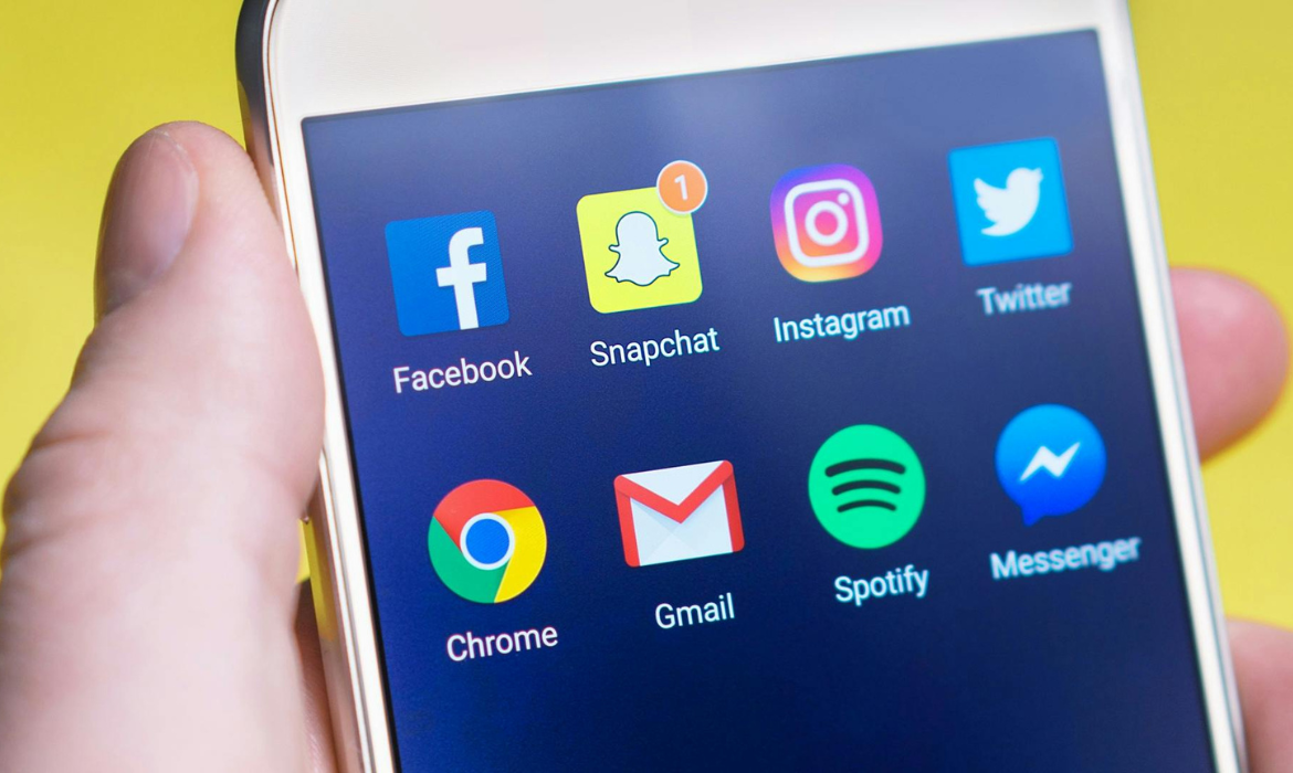 Usuários relatam instabilidade no WhatsApp, Instagram e Facebook