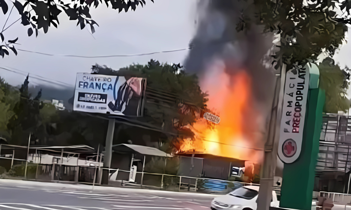 Imóvel de homem-bomba de Brasília é atingido por incêndio em SC