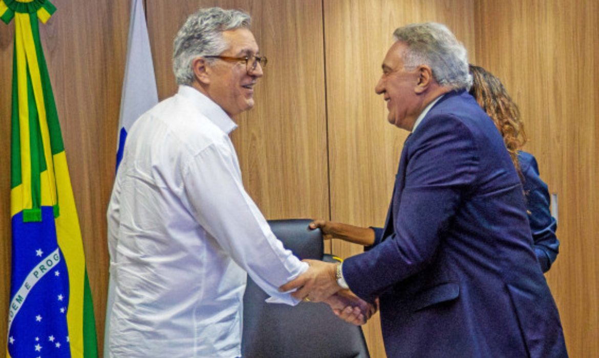 Governador Laurez Moreira articula com ministro da Saúde avanços para construção do Hospital Universitário de Palmas